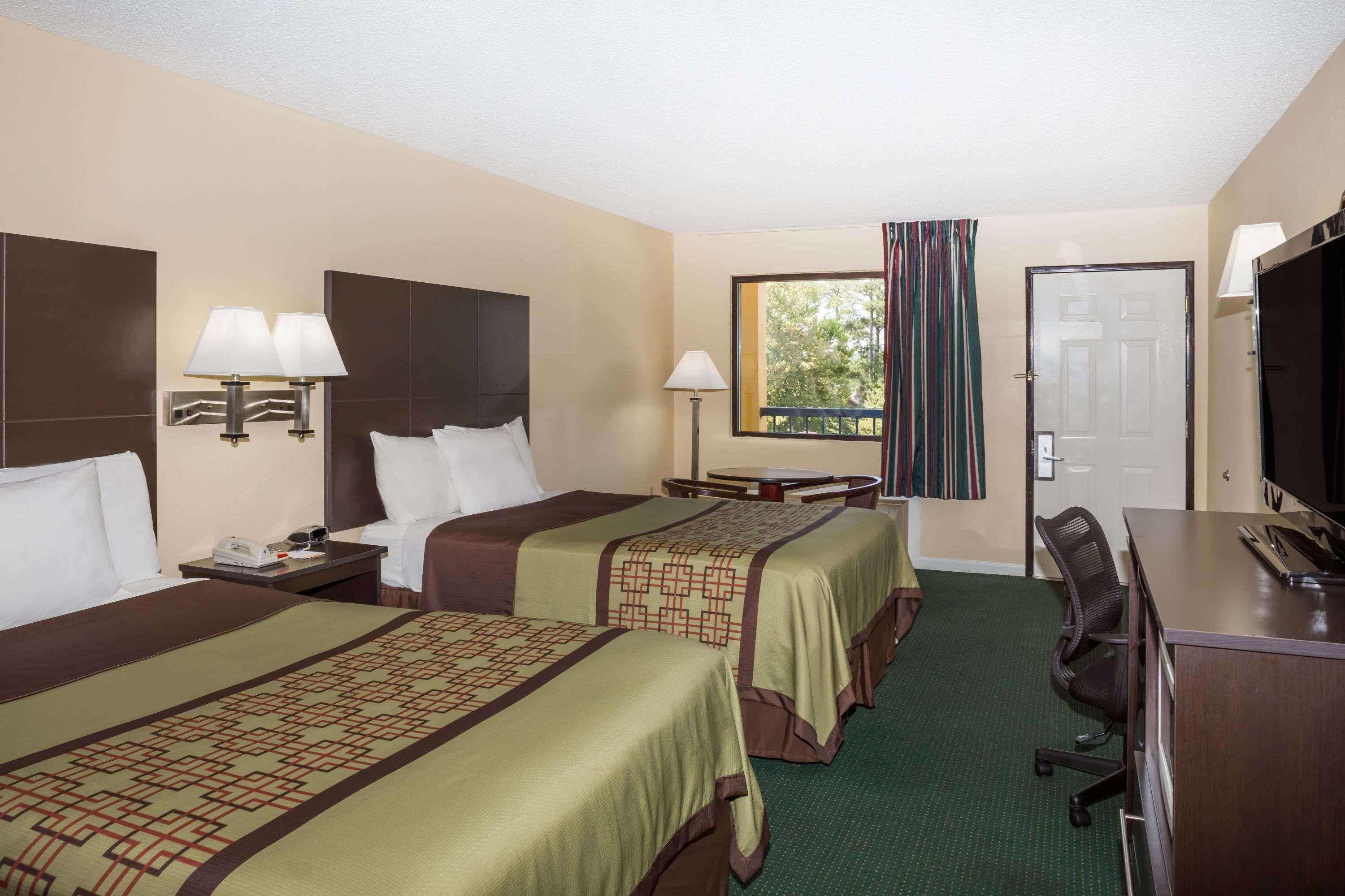 Days Inn By Wyndham Enterprise Exterior foto